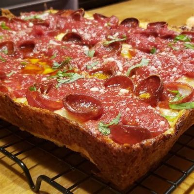  Detroit-Style Pizza: Ein unvergessliches Geschmackserlebnis zwischen knuspriger Kruste und würzigem Käse!